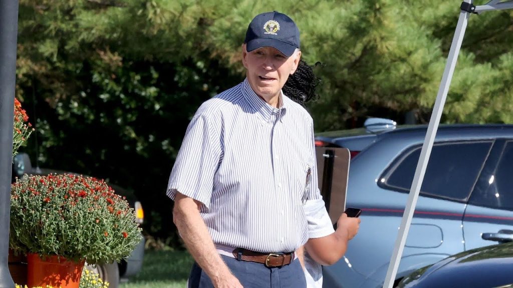 Joe Biden so SENILE he Used Flash Card Memory Prompts to Remember Democrats’ Names and Faces