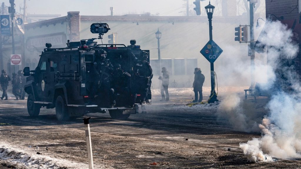 ICE Under Attack – Illegal Alien Assaults Federal Agents And There’s A Huge Political Twist